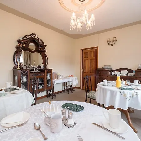 Ashwood House Bed & Breakfast